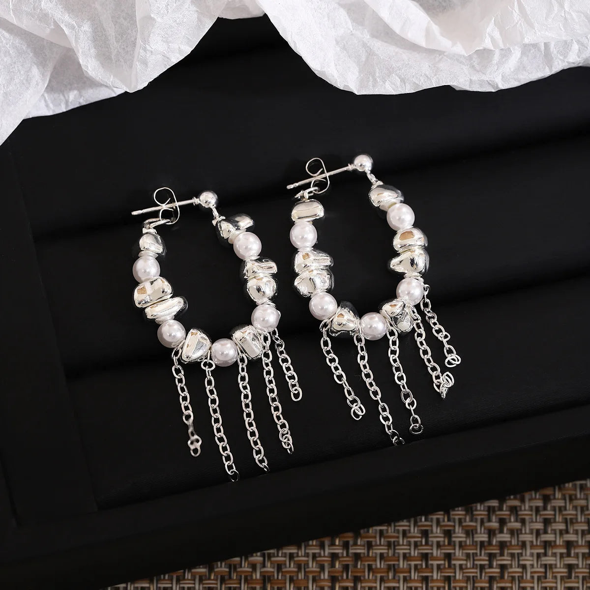 New Fragmented Spliced Tassel Irregular Imitation Pearls Dangle Earrings for Women Korean Jewelry Jewelry Accessories