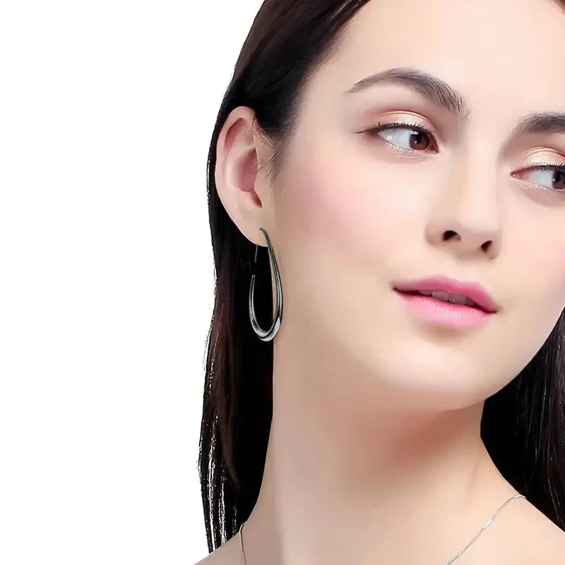 Waterdrop Shaped Big Hoop Earrings for Women Minimalist Metal Earrings Daily Wear Temperament Statement Jewelry.