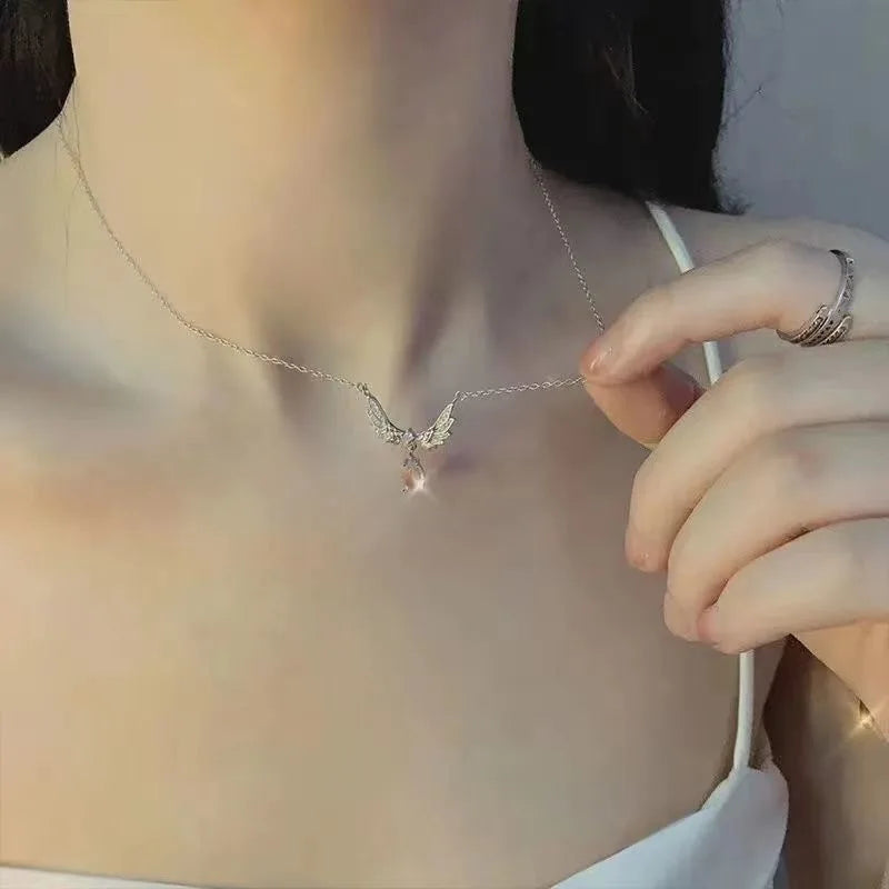 3D Necklace, Light Luxury Angel Wings Pendant Necklace Ladies Fashion Exquisite Moonstone Collarbone Necklace Delicate Wedding Jewelry