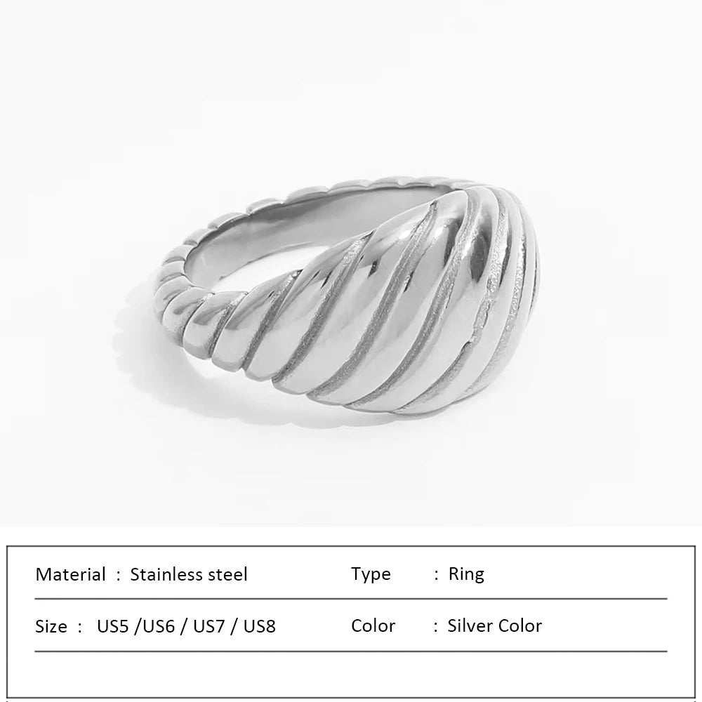 Waterproof Stainless Steel Ring for Women Non-fading Heart Ring Stylish Rings Simple New Jewelry.